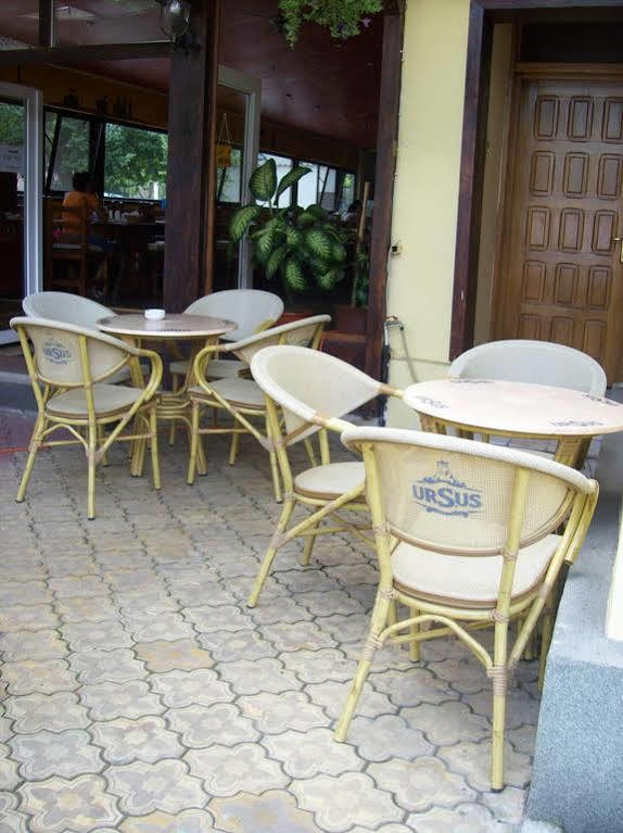 Hotel Casa Verde Prosper Bukares Bagian luar foto