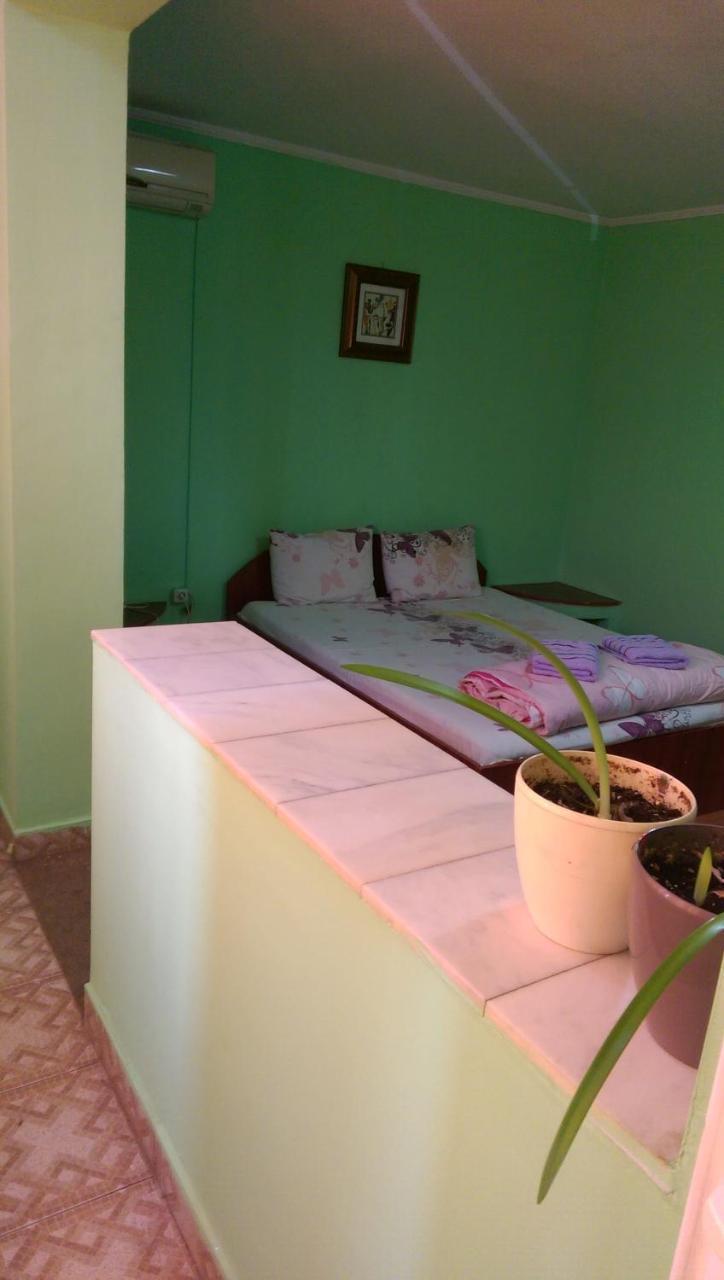 Hotel Casa Verde Prosper Bukares Bagian luar foto